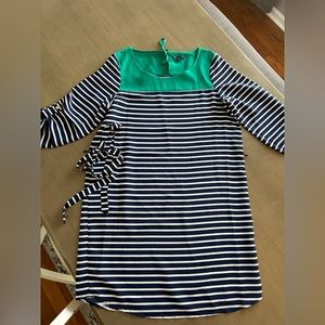 Gap dress, 3/4 length sleeves, navy and white stripes, green accent, size small